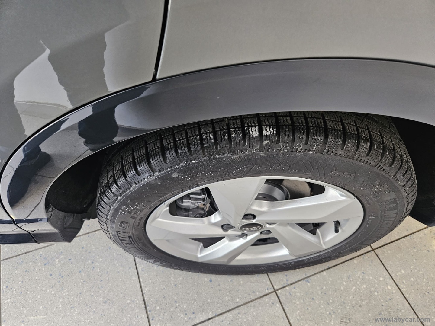 Q3 40 TDI quattro S tr. Business Adv. - immagine 4