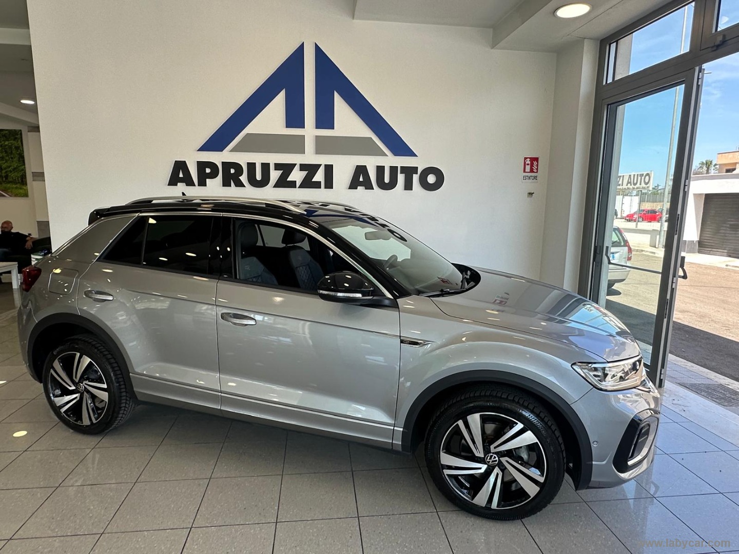 T-Roc 2.0 TDI SCR 150 CV DSG R-Line Plus - immagine 4