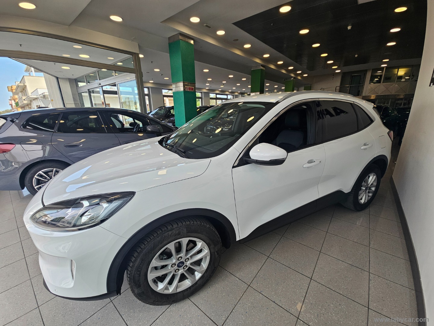 Kuga 2.0 EcoBlue 120 CV aut 2WD Tit.Bus. - immagine 4