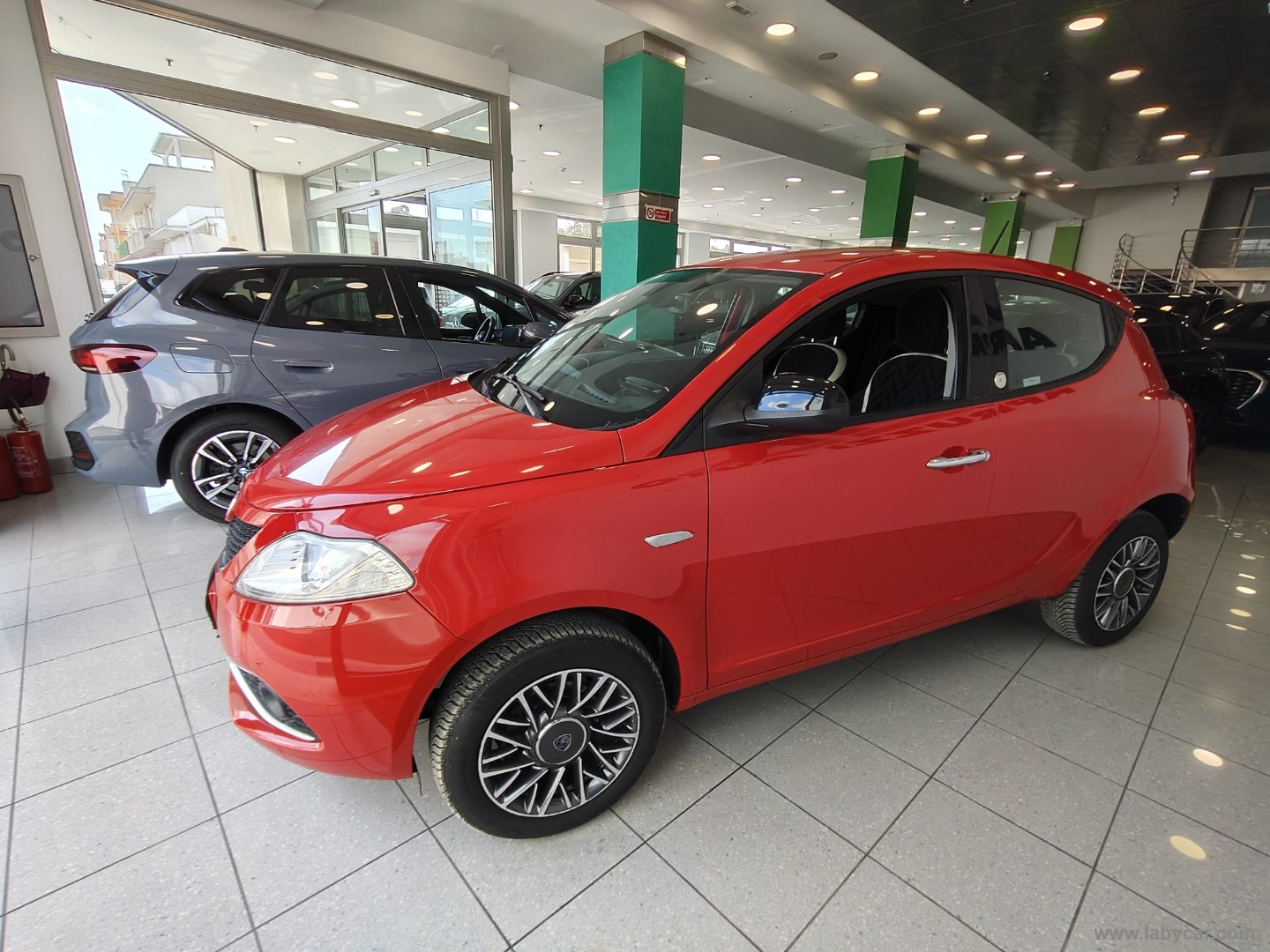 Ypsilon 0.9 TwinAir 5p. Met.Eco. Gold - immagine 4