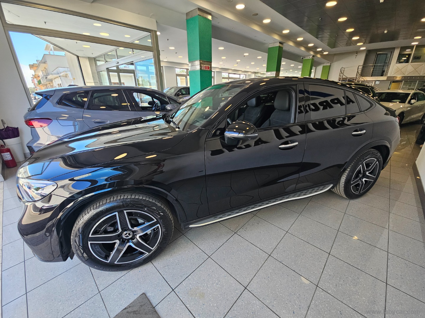 GLC 220 d 4Matic Coupé AMG Line PREMIUM Plus - immagine 4