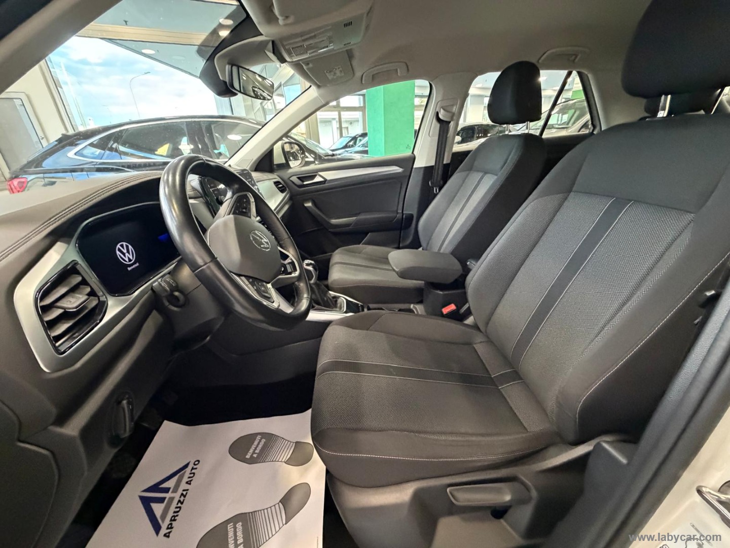T-Roc 2.0 TDI SCR Life - immagine 4