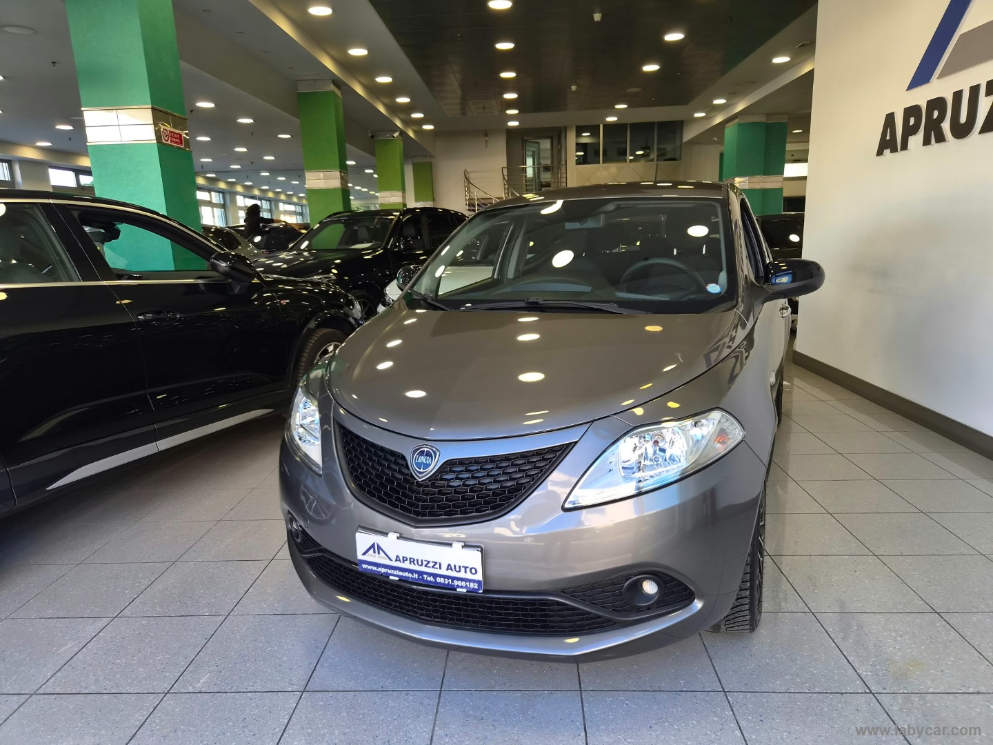 Ypsilon 1.2 69 CV 5p. GPL Ecochic Gold - immagine 4