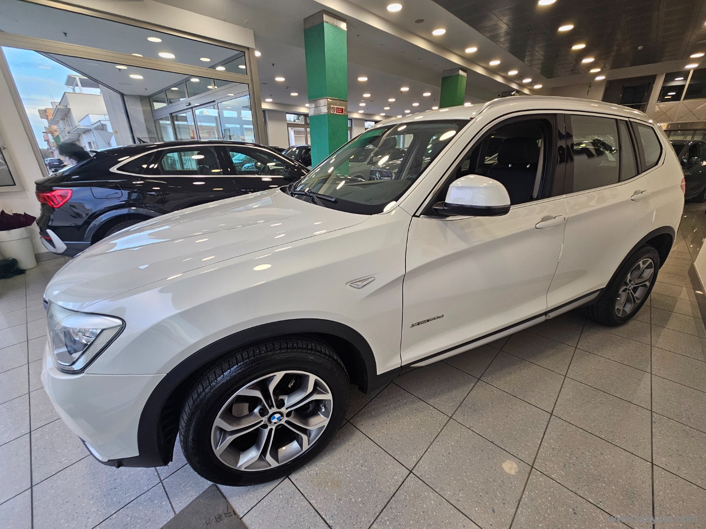 X3 xDrive20d xLine - immagine 4