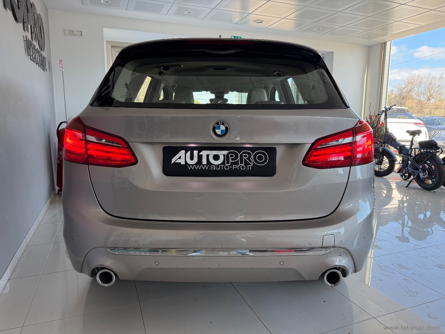 218d Active Tourer Luxury - immagine 4