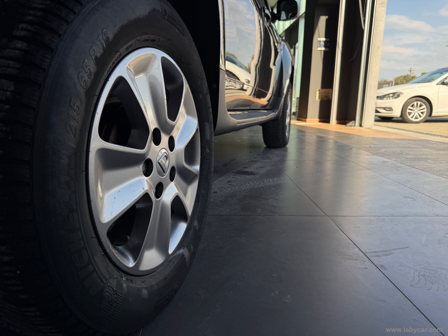 Duster 1.6 110 CV 4x2 GPL Lauréate - immagine 4