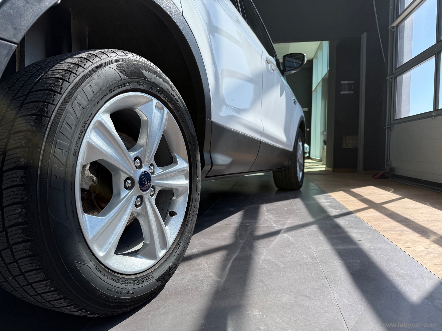 Kuga 2.0 TDCI 140 CV 2WD Titanium - immagine 4