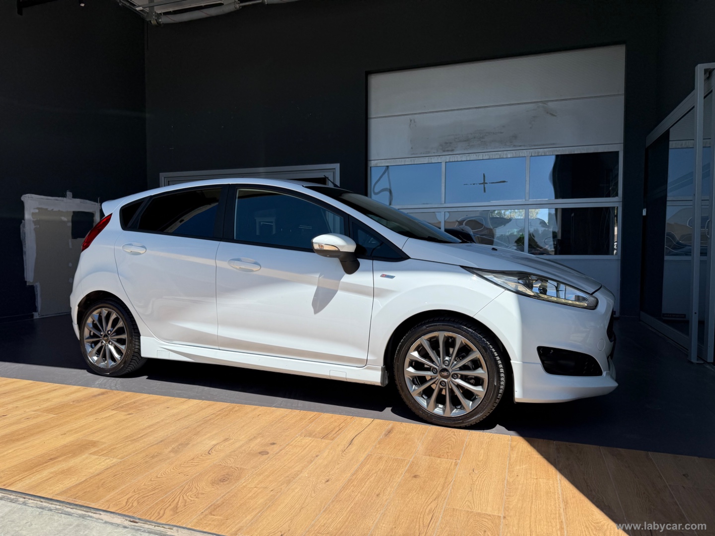 Fiesta 1.5 TDCi 95 CV 5p. ST-Line - immagine 4