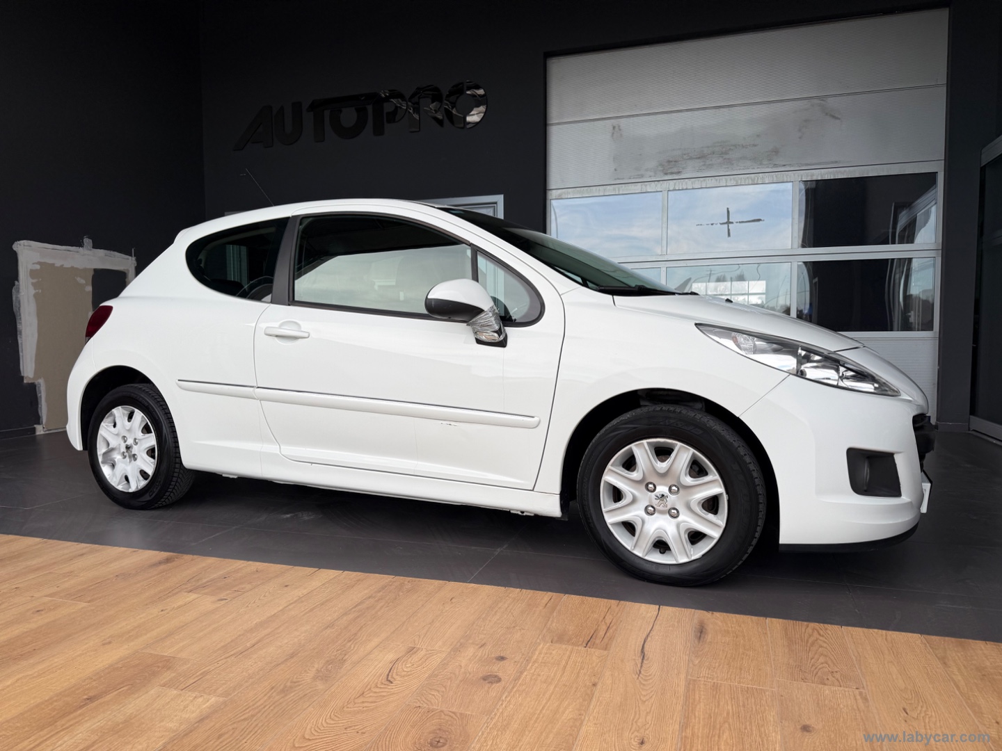 207 Plus 1.4 8V 75 CV 3p. ECO GPL - immagine 4