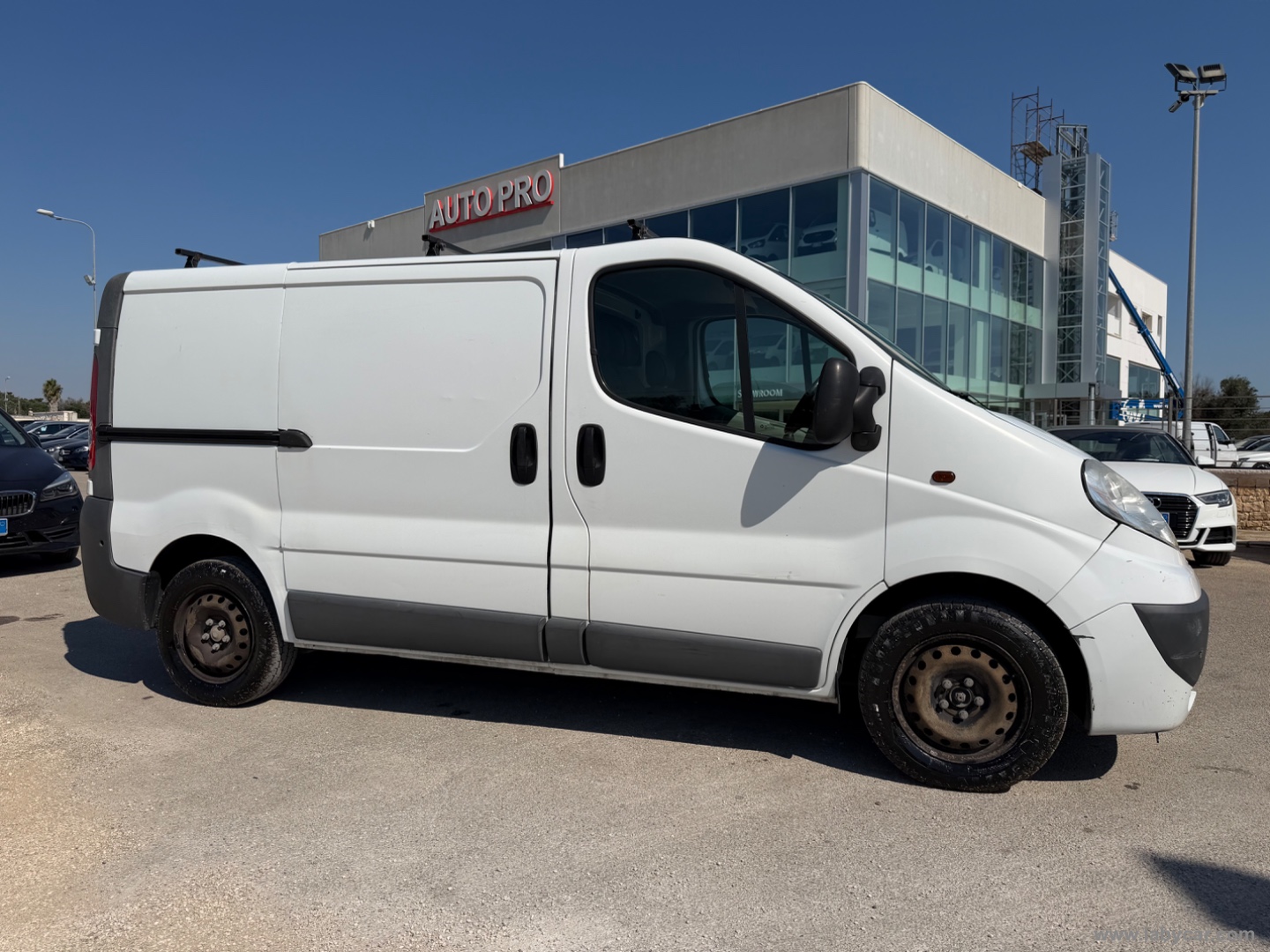 Vivaro 27 2.0 CDTI 120CV PC-TN Furg. Fap - immagine 4