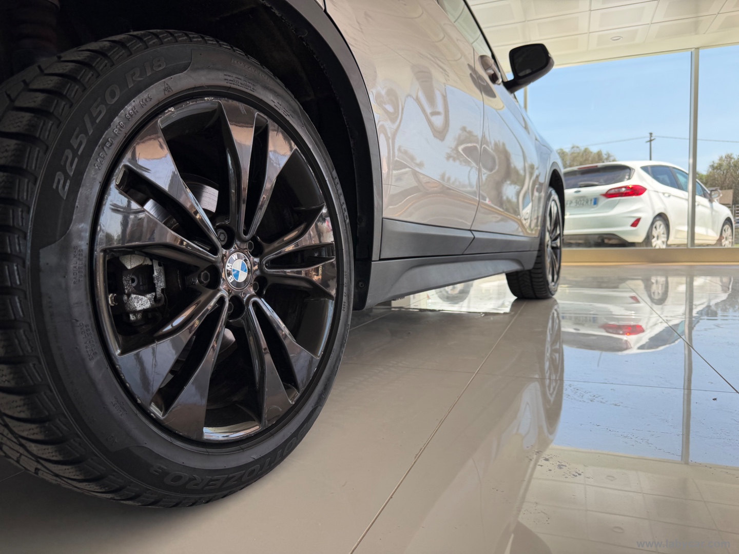 X1 xDrive18d xLine Plus - immagine 4