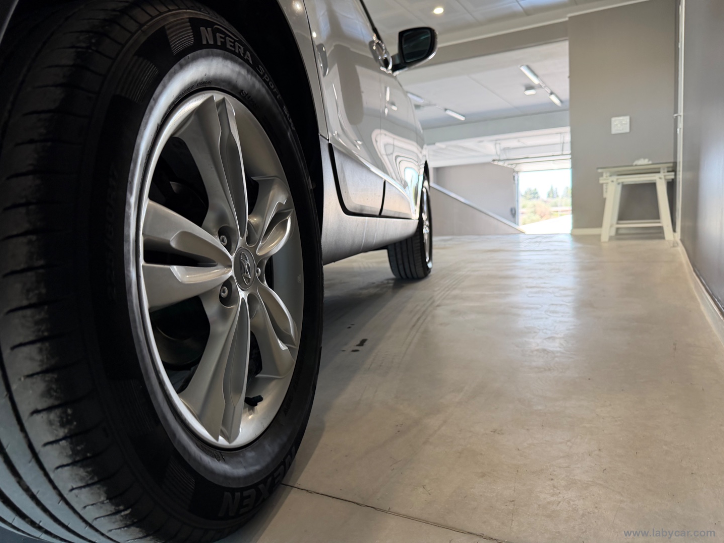 ix35 1.7 CRDi 2WD Comfort - immagine 4