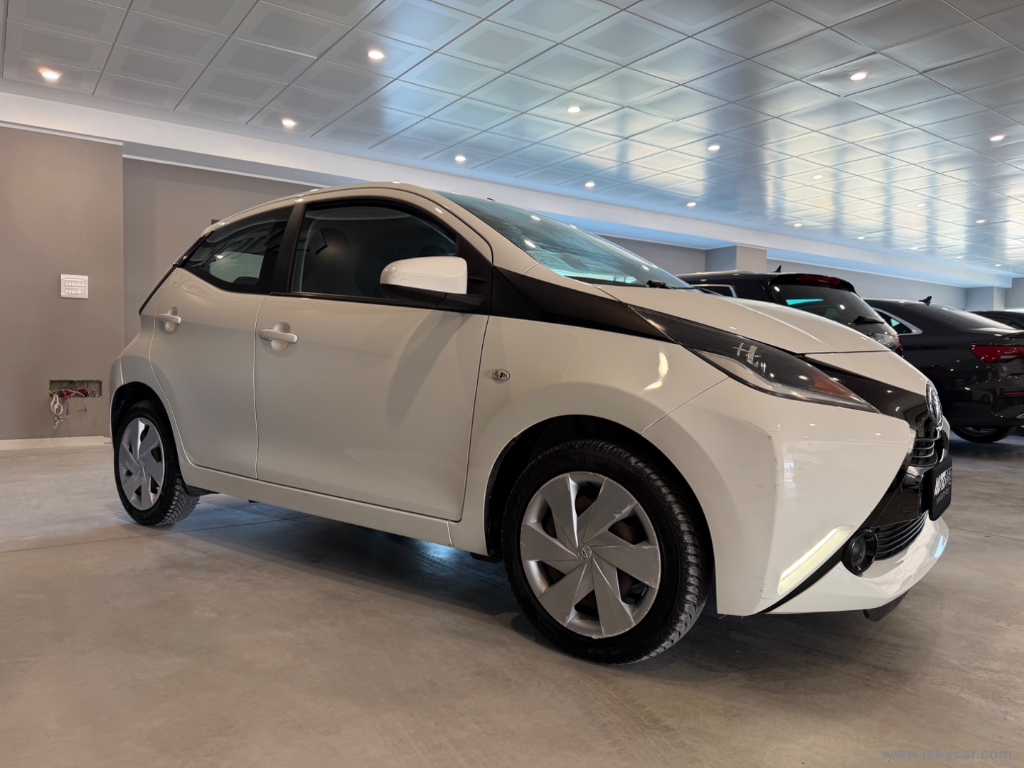 Aygo 1.0 VVT-i 69 CV 5p. x-cite - immagine 4