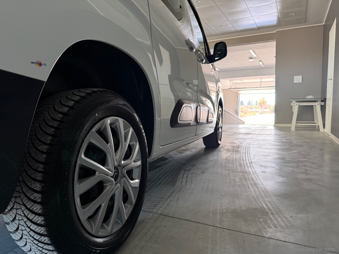 Berlingo BlueHDi 130 S&S Combi Feel - immagine 4