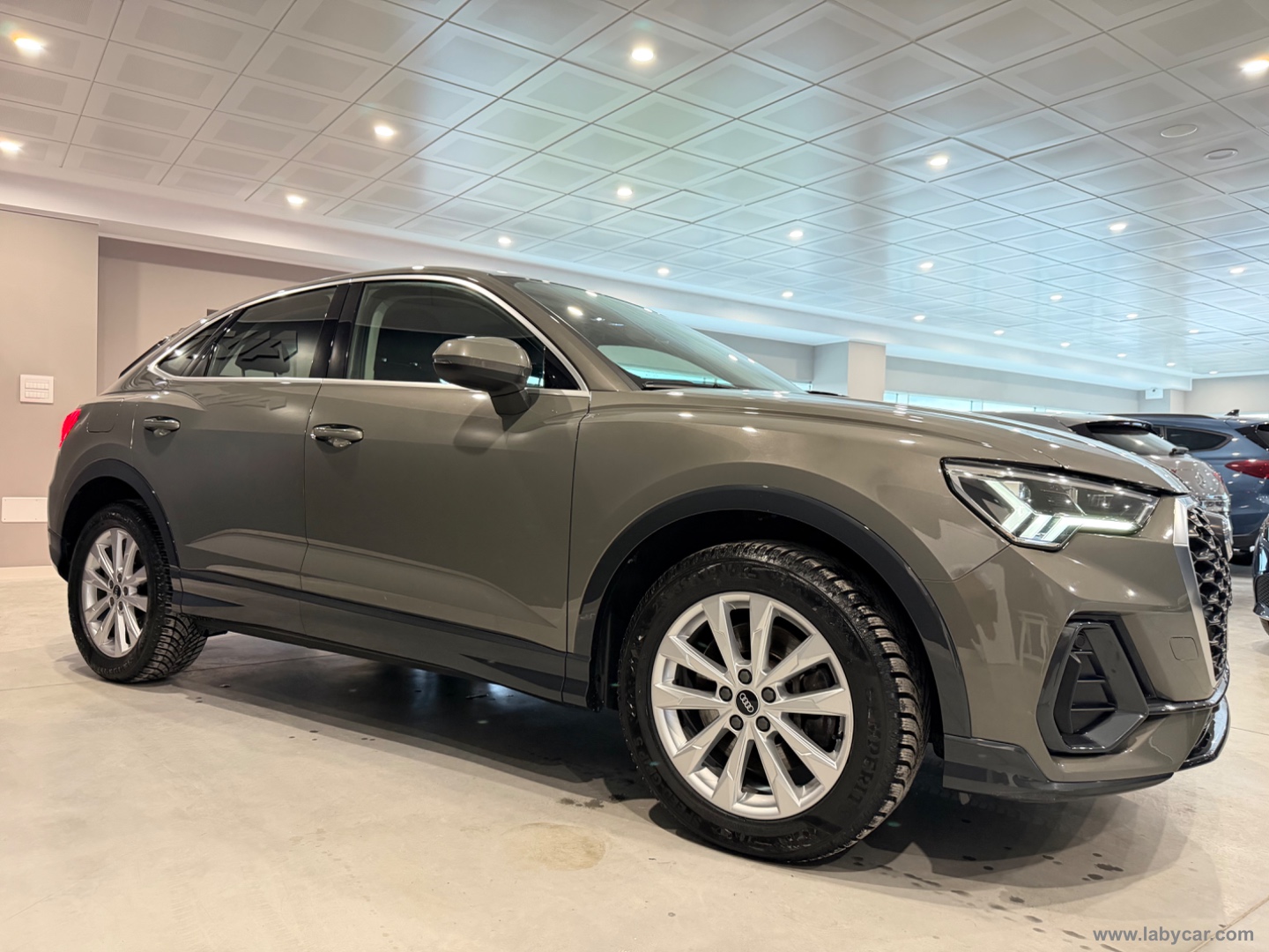 Q3 SPB 40 TDI qu- S tr. Business Plus - immagine 4