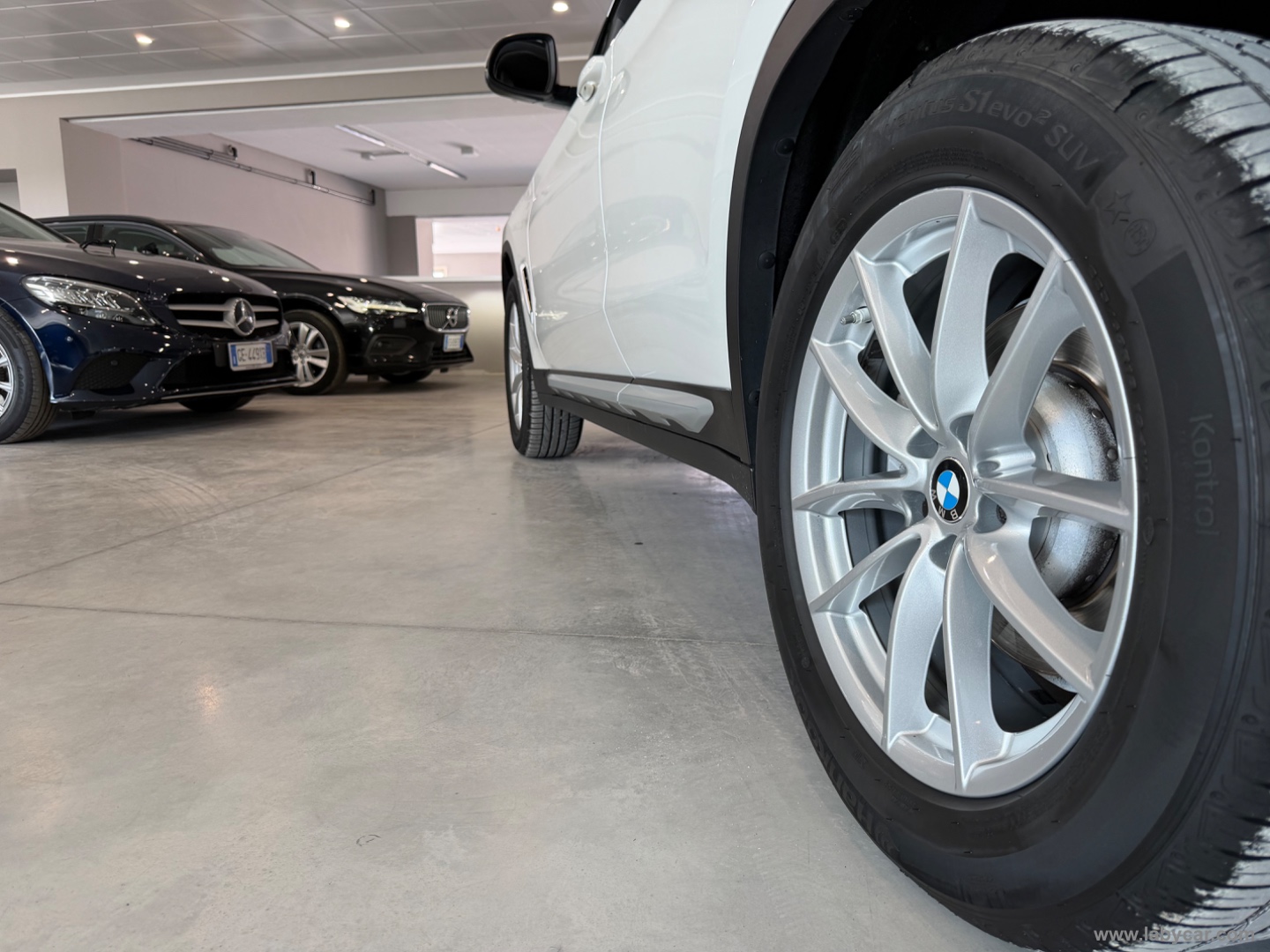 X3 xDrive20d 48V - immagine 4