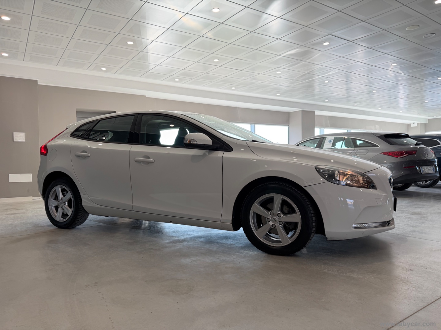 V40 D2 Business - immagine 4