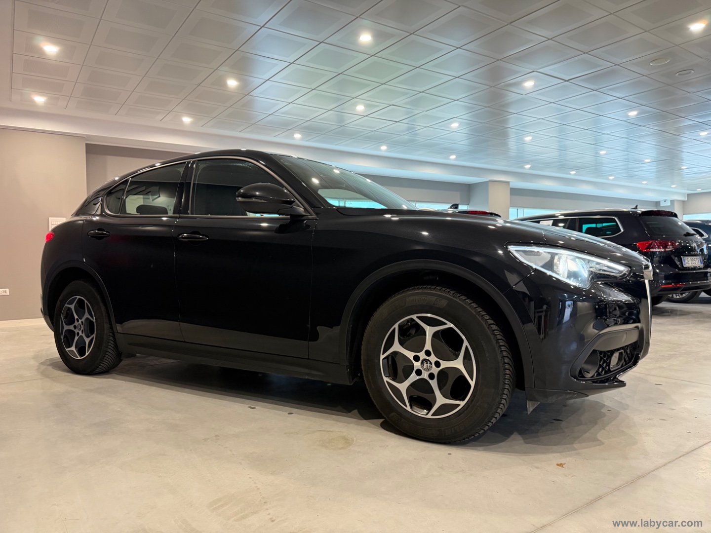 Stelvio 2.2 T.d. 190 CV AT8 Q4 Sup. Bus. - immagine 4