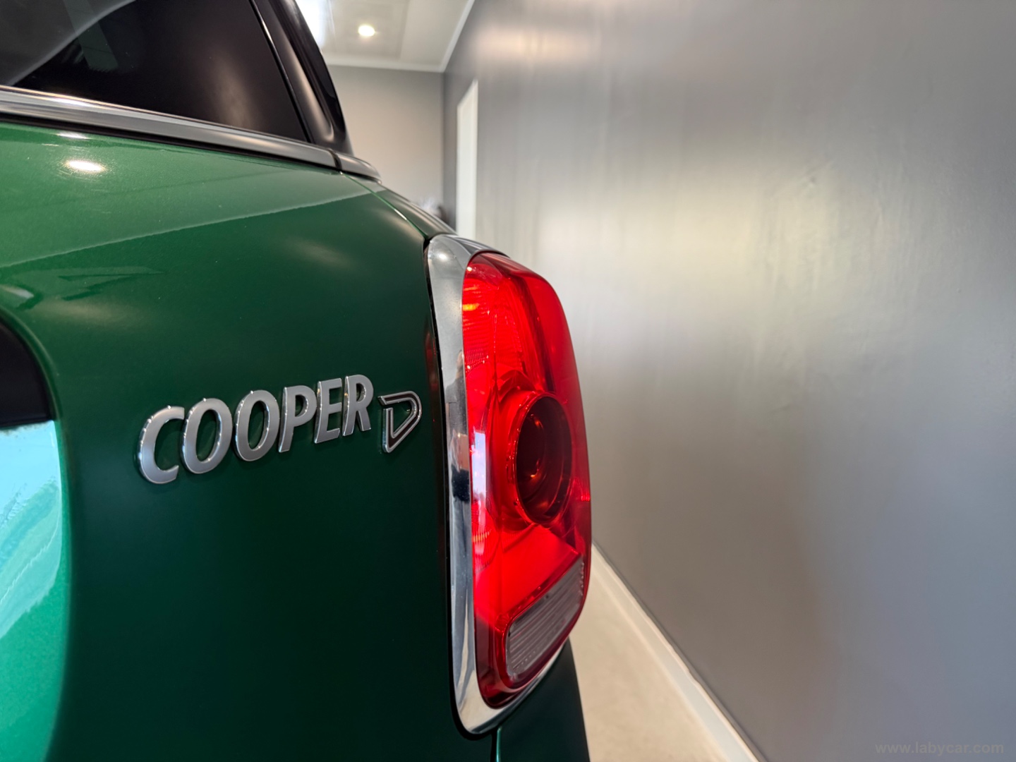 Mini Cooper D Business Countryman Aut. - immagine 4
