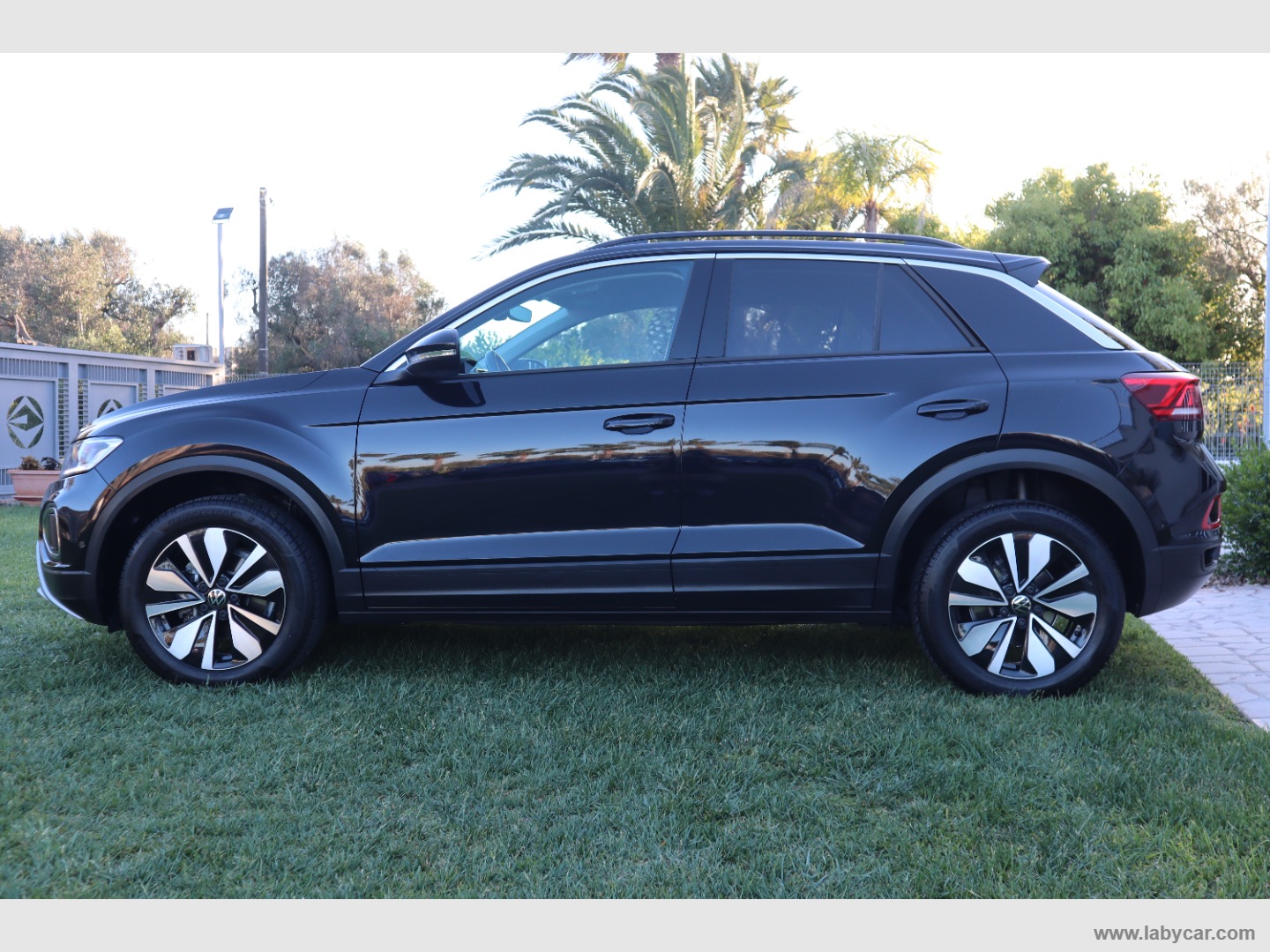 T-Roc 2.0 TDI SCR Edition Plus - immagine 4