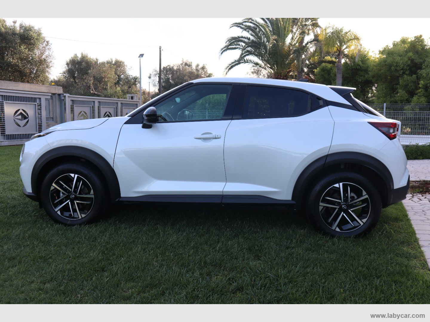 Juke 1.0 DIG-T 114 CV Tekna - immagine 4