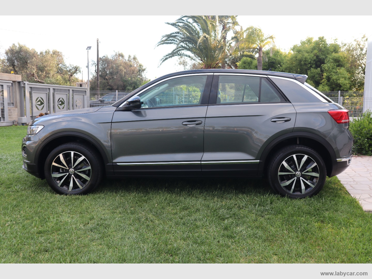 T-Roc 1.6 TDI SCR Advanced BlueMot.Tech. - immagine 4