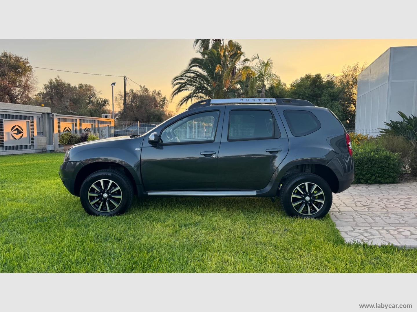 Duster 1.5 dCi 110 CV 4x2 Lauréate - immagine 4