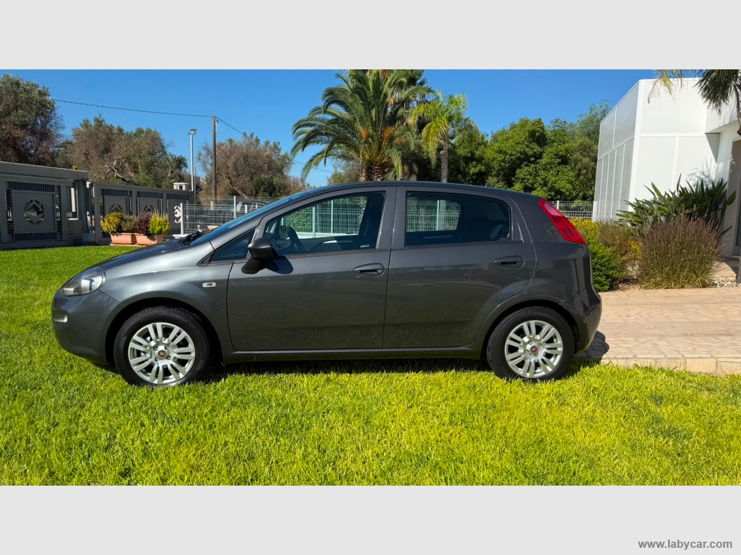 Punto 1.2 8V 5p. Lounge - immagine 4