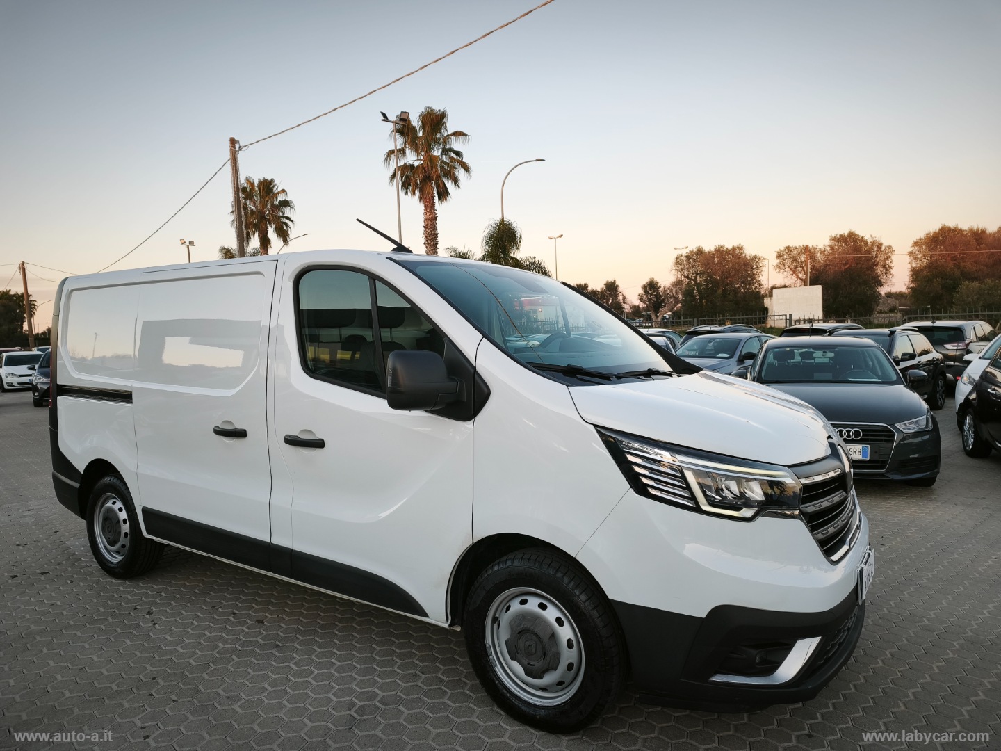 TRAFIC 2.0 DCI 130CV FURGONE ADVANCE - immagine 4