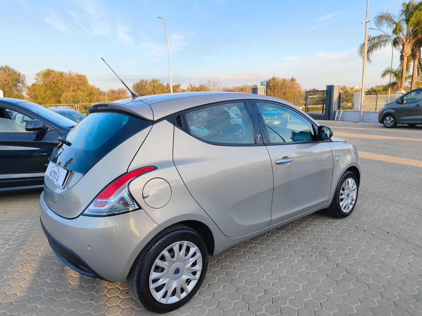 Ypsilon 1.3 MJT 95 CV 5p. S&S Platinum - immagine 4