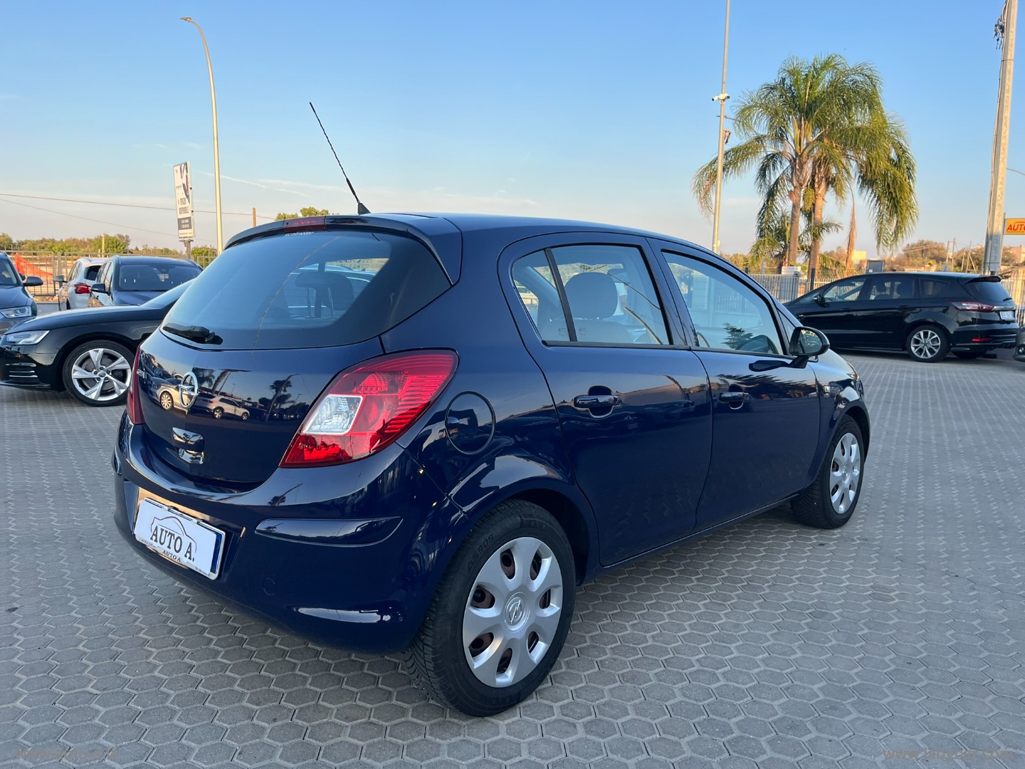 Corsa 1.2 85 CV 5p. GPL-TECH Club - immagine 4