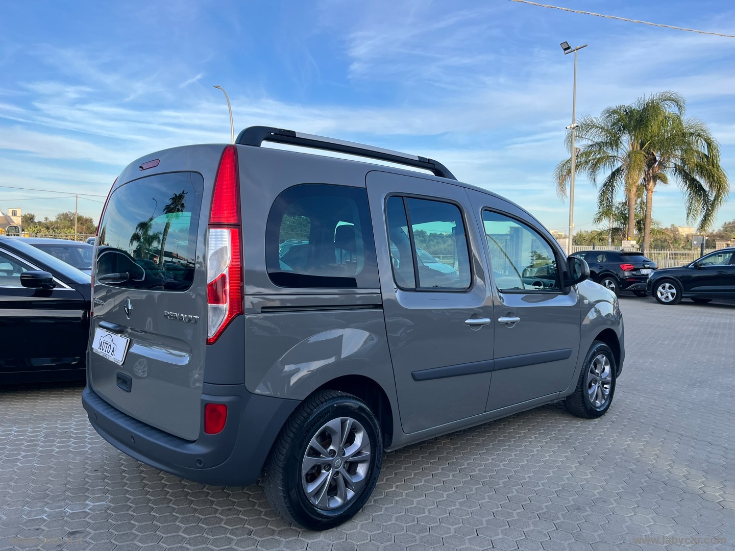 Kangoo 1.5 dCi 90 CV 5p. S&S Live - immagine 4