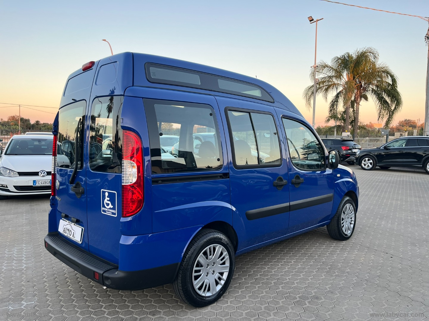 Doblò 1.4 DYNAMIC TRASPORTO DISABILI - immagine 4
