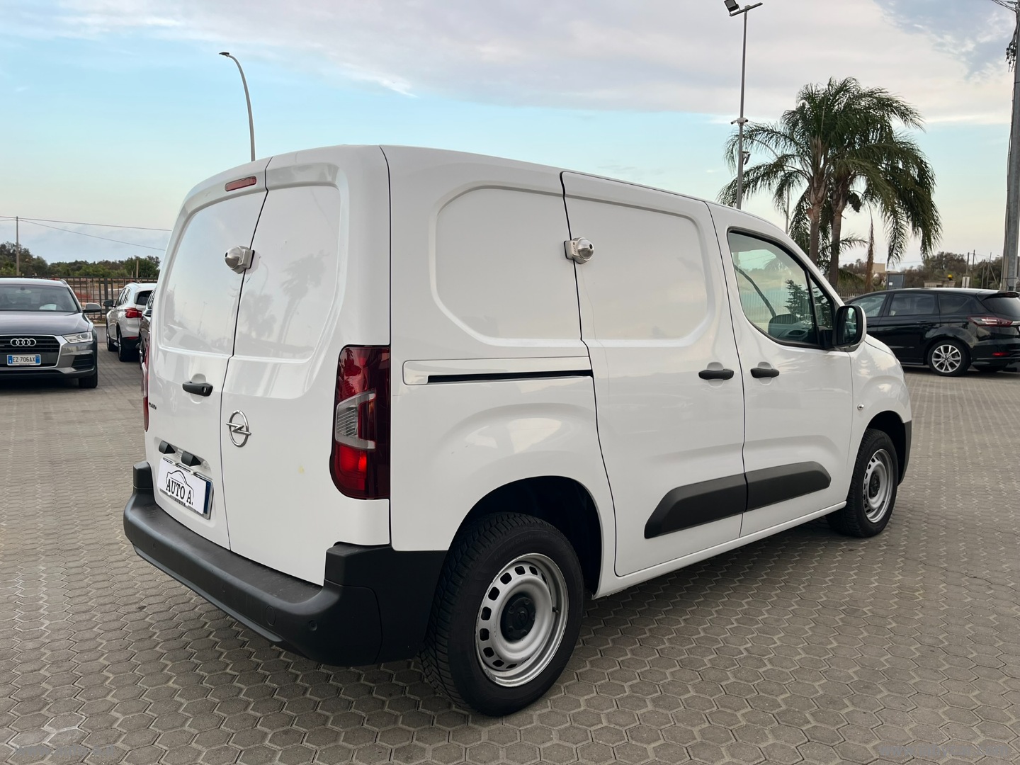 Combo Cargo 1.5 D 100 S&S 3 POSTI. - immagine 4