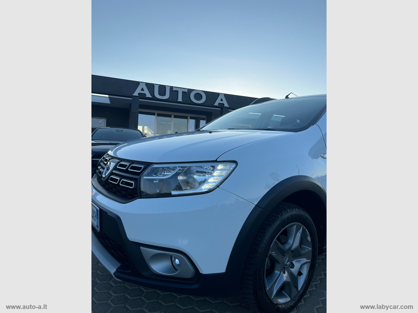 Sandero Stepway 0.9 TCe 12V T-GPL 90 S&S - immagine 4