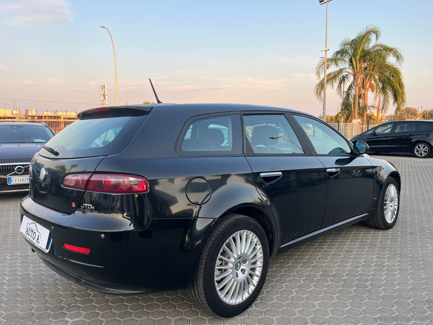 159 1.9 JTDm 16V SW Distinctive - immagine 4