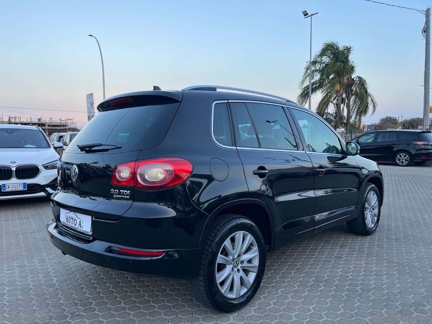 Tiguan 2.0 TDI 4MOTION Sport & Style - immagine 4