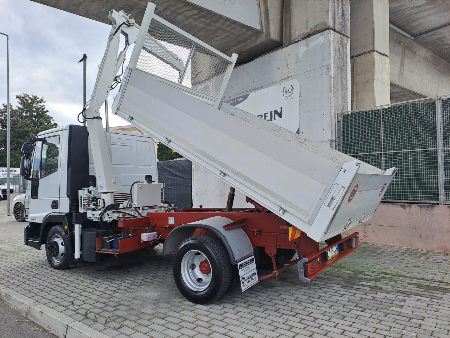 EUROCARGO ML 80E17 GRU E RIBALTABILE TRILATERALE BENELLI - immagine 4