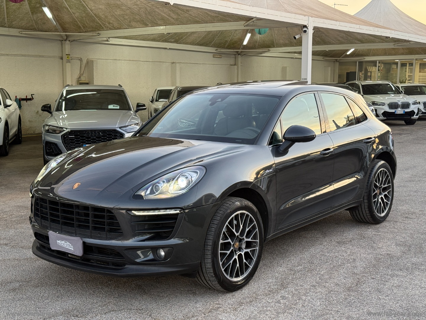 Macan 3.0 S Diesel TETTO APRIBILE, IMPIANTO BOSE, SEDILI MULTIFUNZIONE - immagine 4