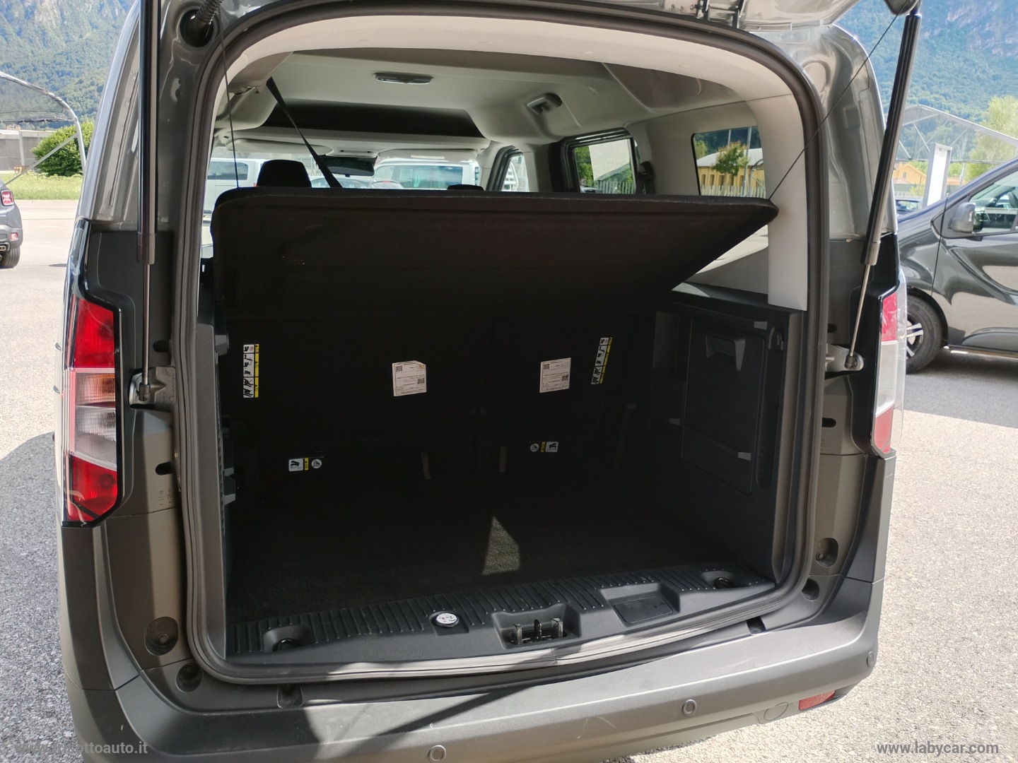 Tourneo Courier 1.0 EcoBoost 125CV Titanium - immagine 4