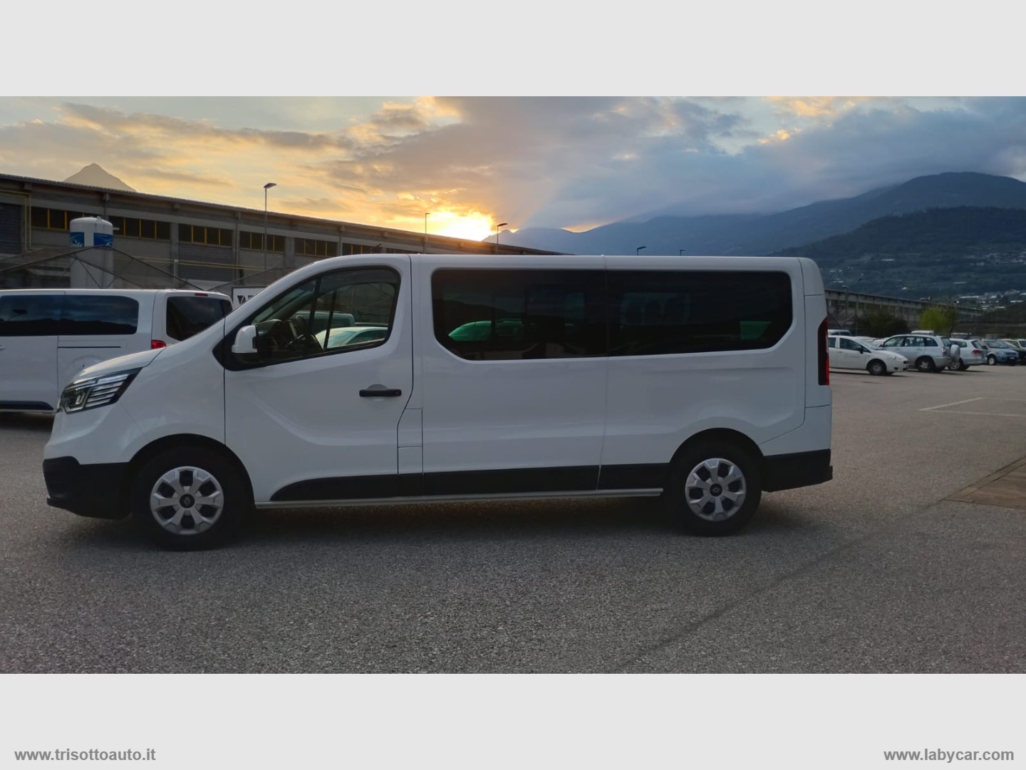 Trafic BluedCi 150CV PL-TN Authentic Easy Access - immagine 4