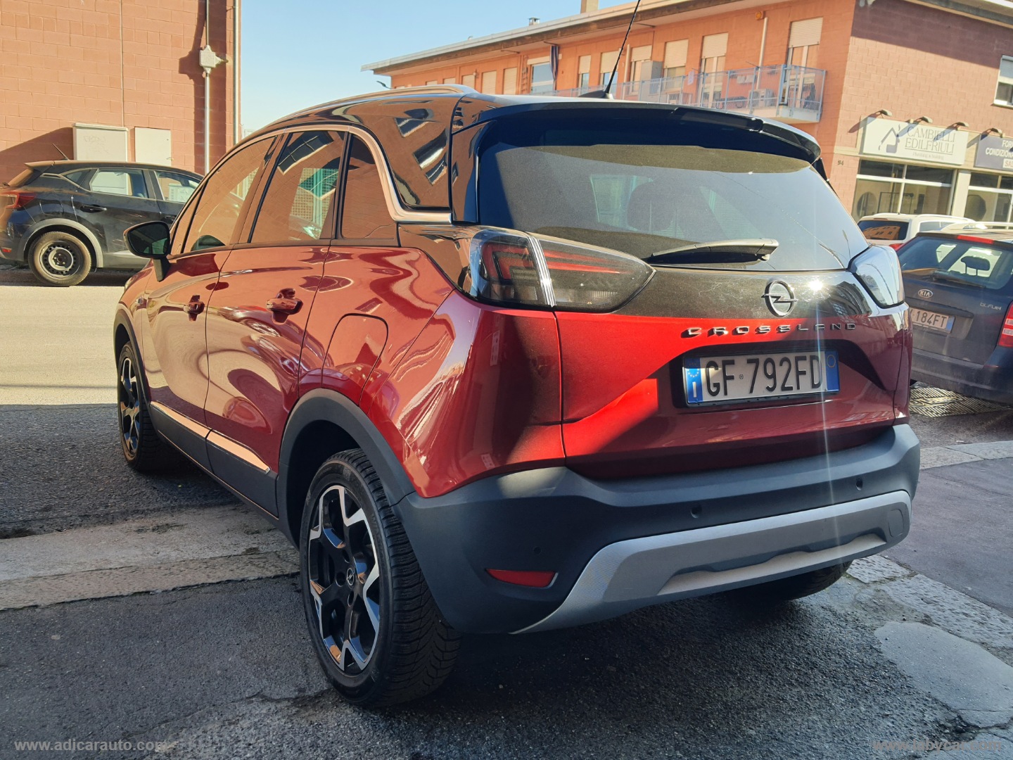 Crossland 1.2 T 12V 110 CV S&S Ultimate - immagine 4