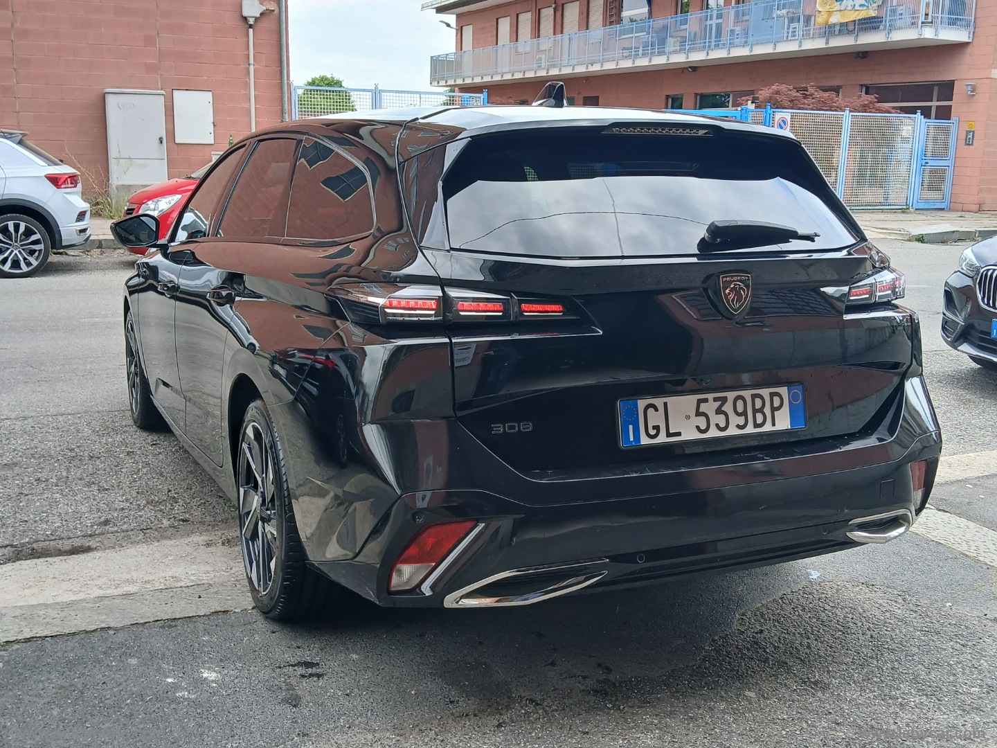 308 BlueHDi 130 S&S SW Allure Pack - immagine 4