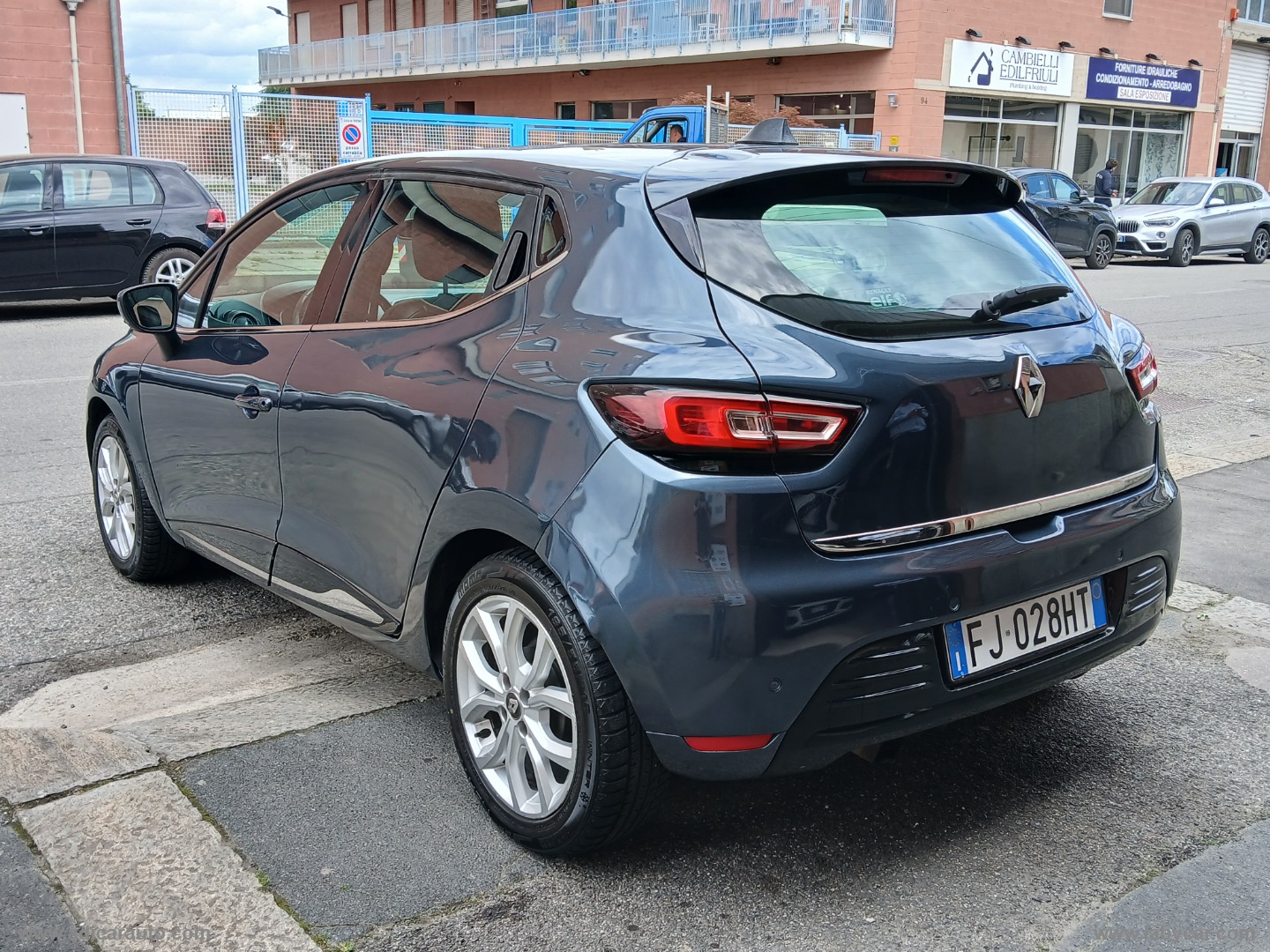 Clio 1.2 75 CV 5p. Duel - immagine 4