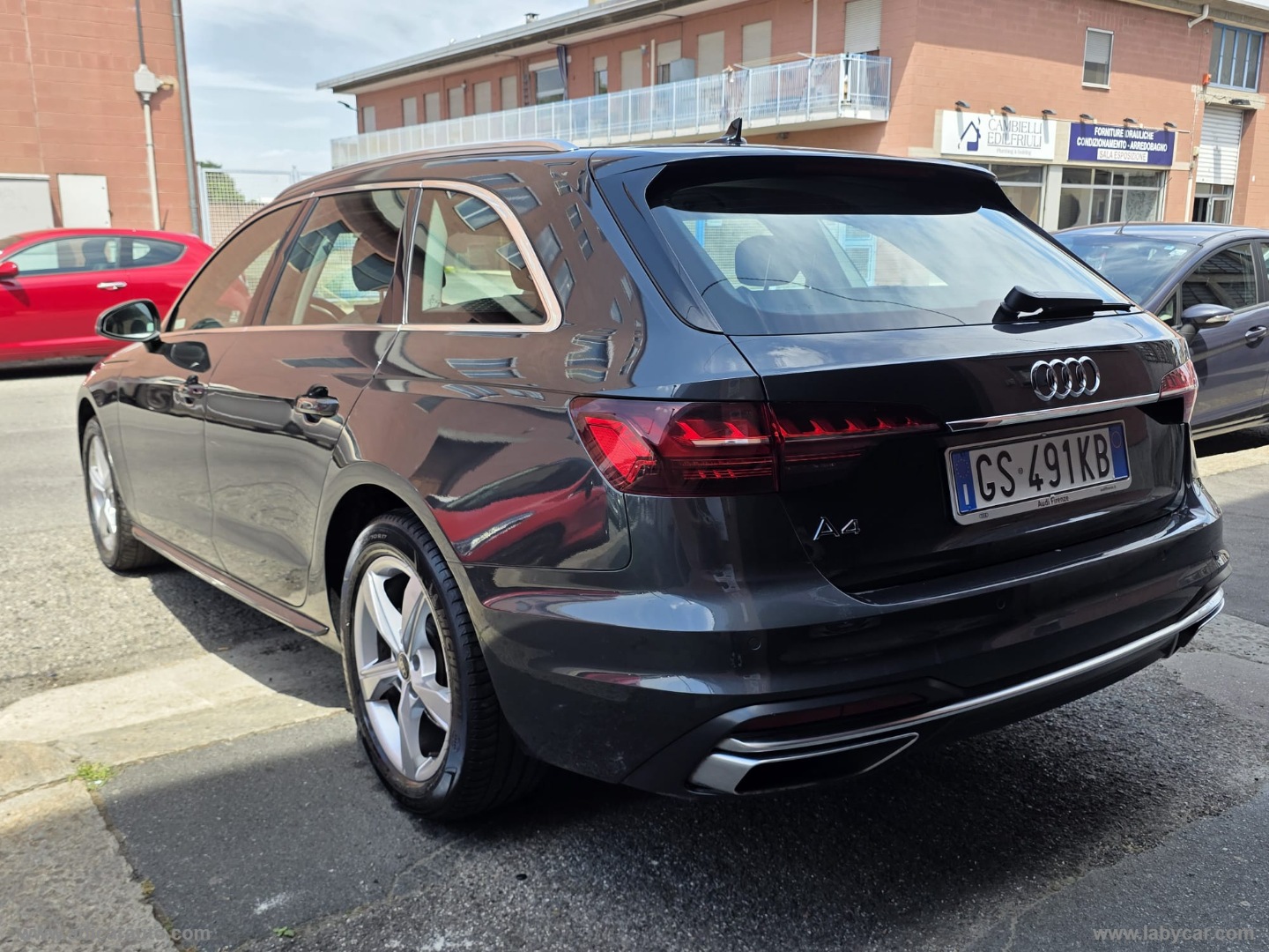 A4 Avant 30 TDI/136CV S tr. Business Adv - immagine 4