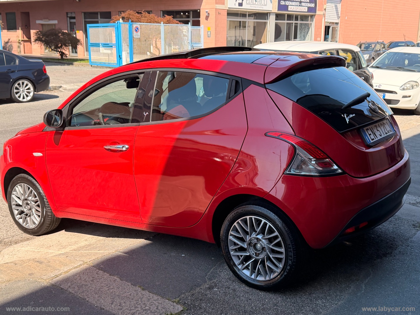 Ypsilon 0.9 T.Air 85 CV 5p. S&S Platinum - immagine 4