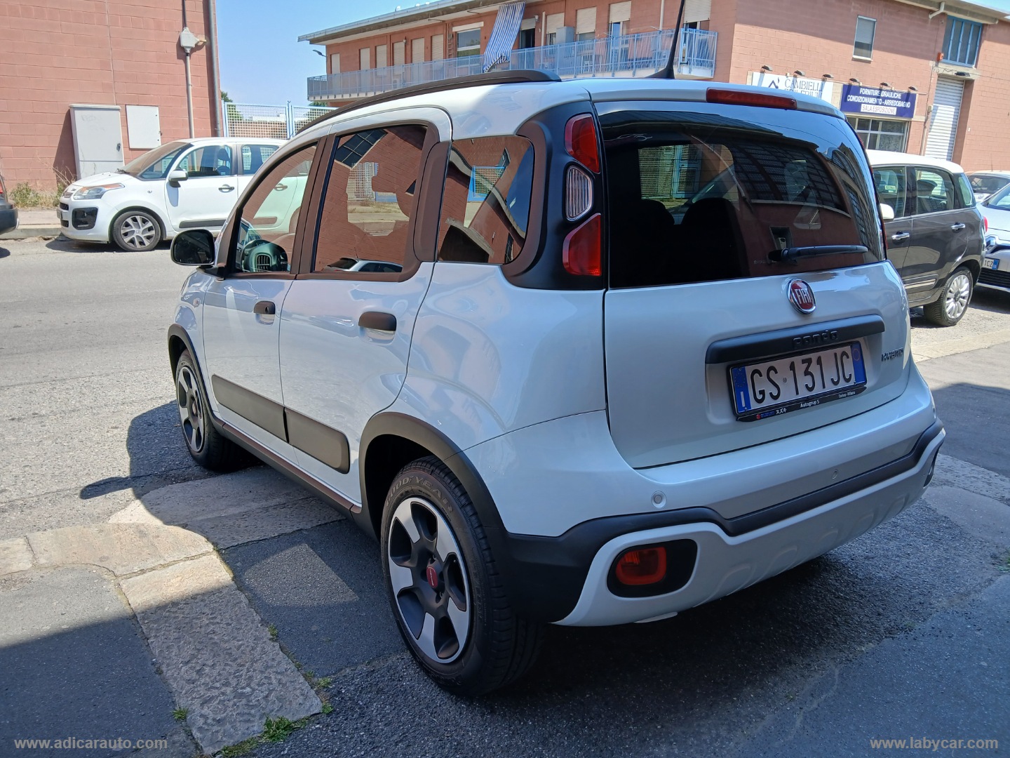 Panda Cross 1.0 FireFly S&S Hybrid - immagine 4