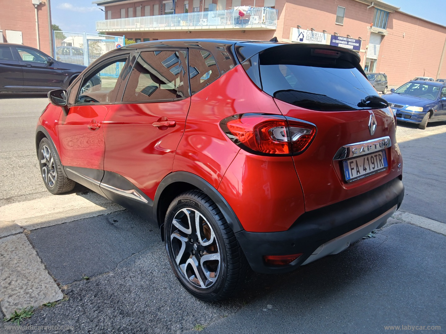 Captur 1.5 dCi 8V 90 CV S&S Proj. Runway - immagine 4
