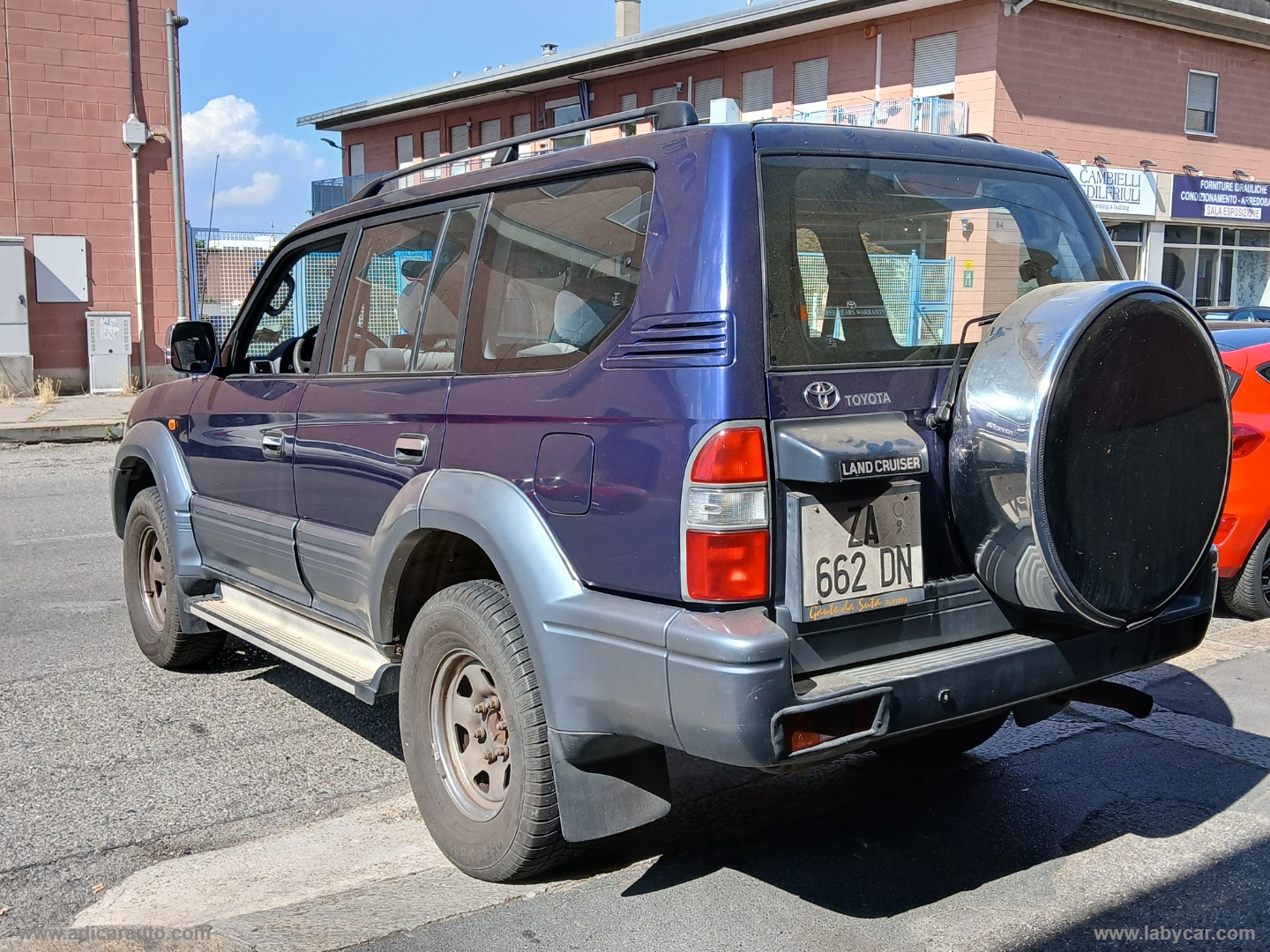 Land Cruiser 3.0 TD 5p. - immagine 4