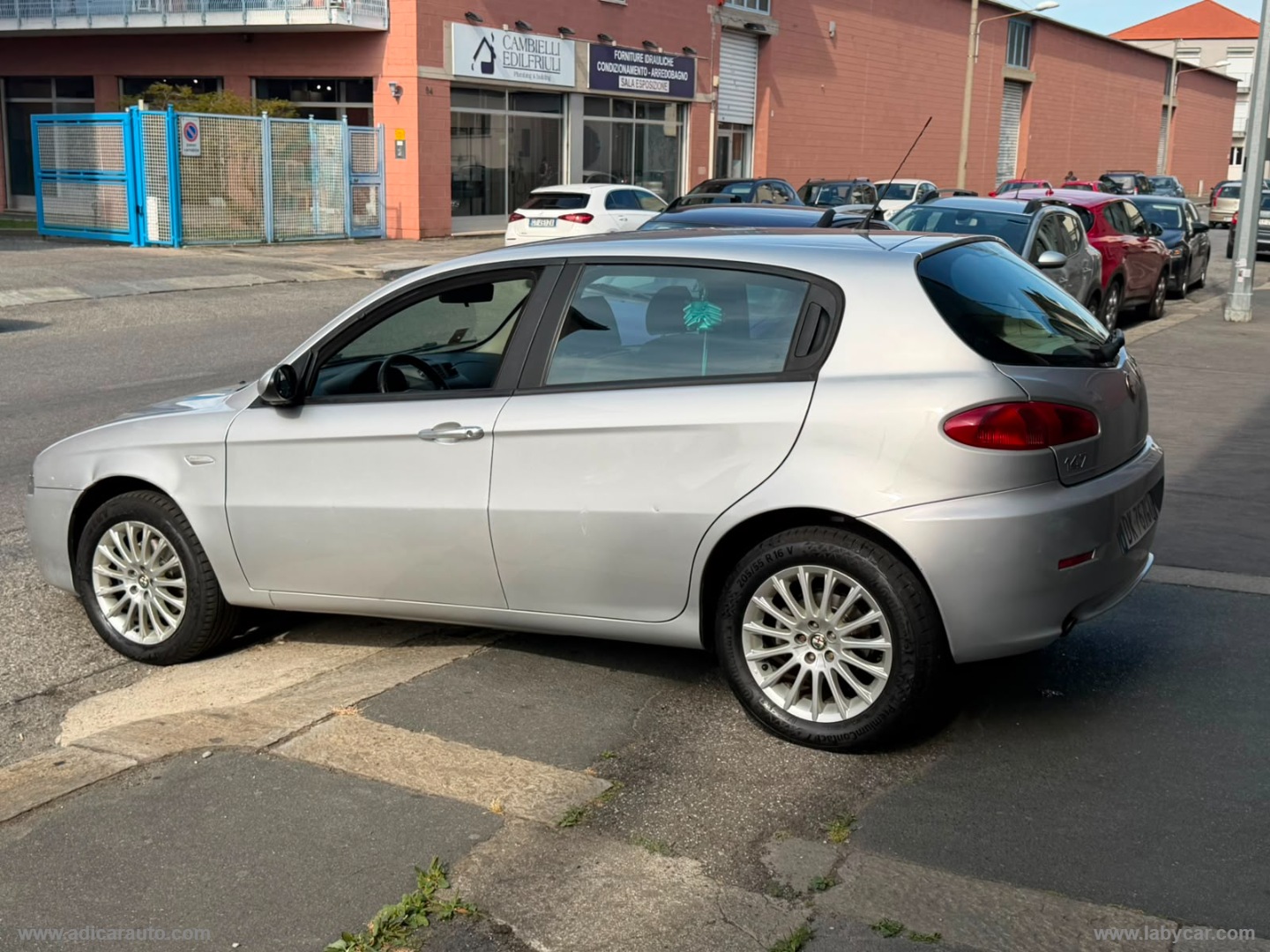 147 1.9 JTD 120 CV 5p. - immagine 4